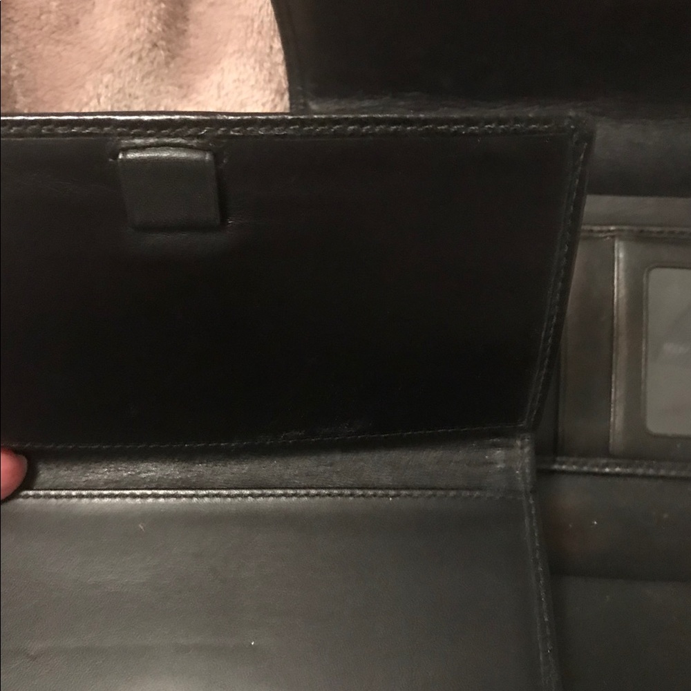 Leather coach wallet Authentic - Picture 5 of 6